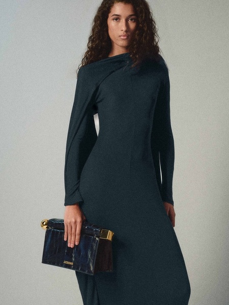 Minimalist Studio Handbag Ad